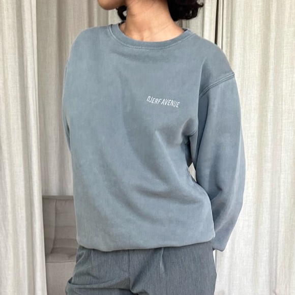 Djerf Avenue Staple Sweatshirt Washed Grey - Picture 1 of 4